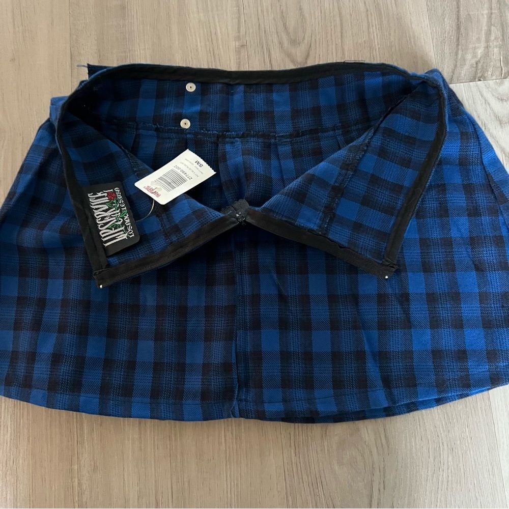 NWT vintage Lip Service blue plaid miniskirt with buckles and safety pin sz S - Picture 7 of 13